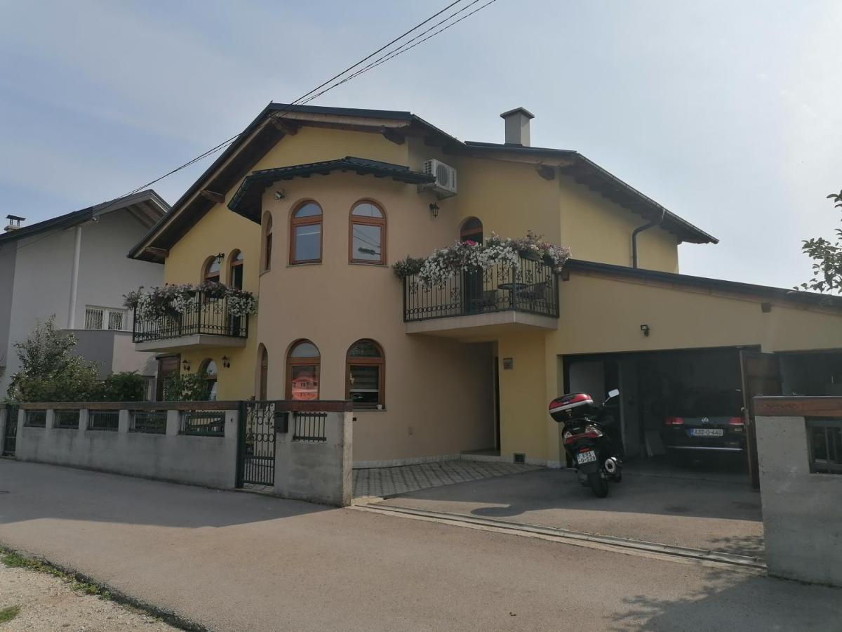 Rooms Delux Sarajevo Exterior photo